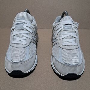 New Balance Men's Gray and White Sneakers